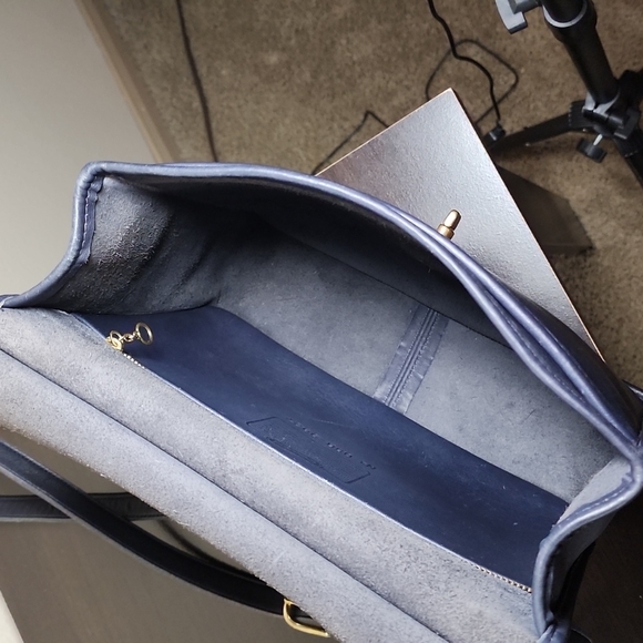 **SOLD**Vintage Coach Navy Willis #9927 - Picture 11 of 13